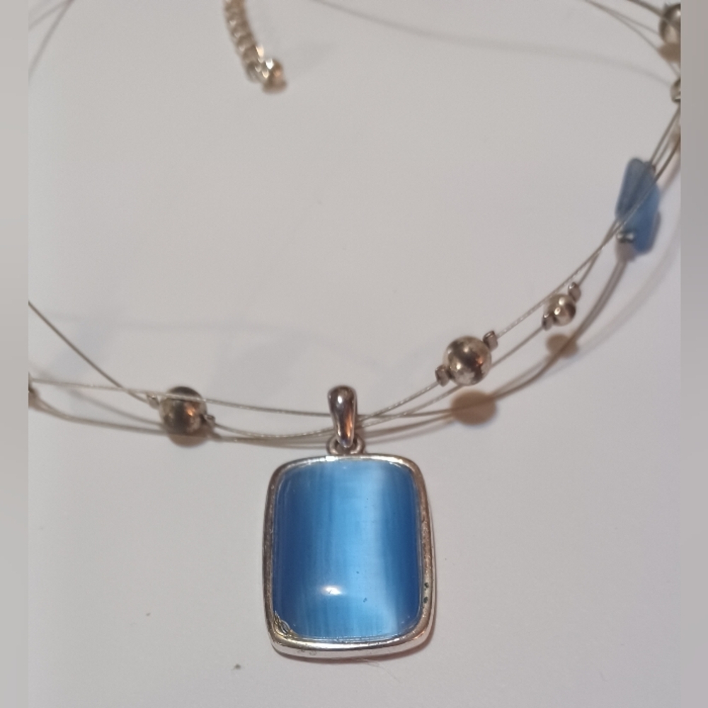 Vintage blue Faux cat's eye glass pendant On Wire Necklace